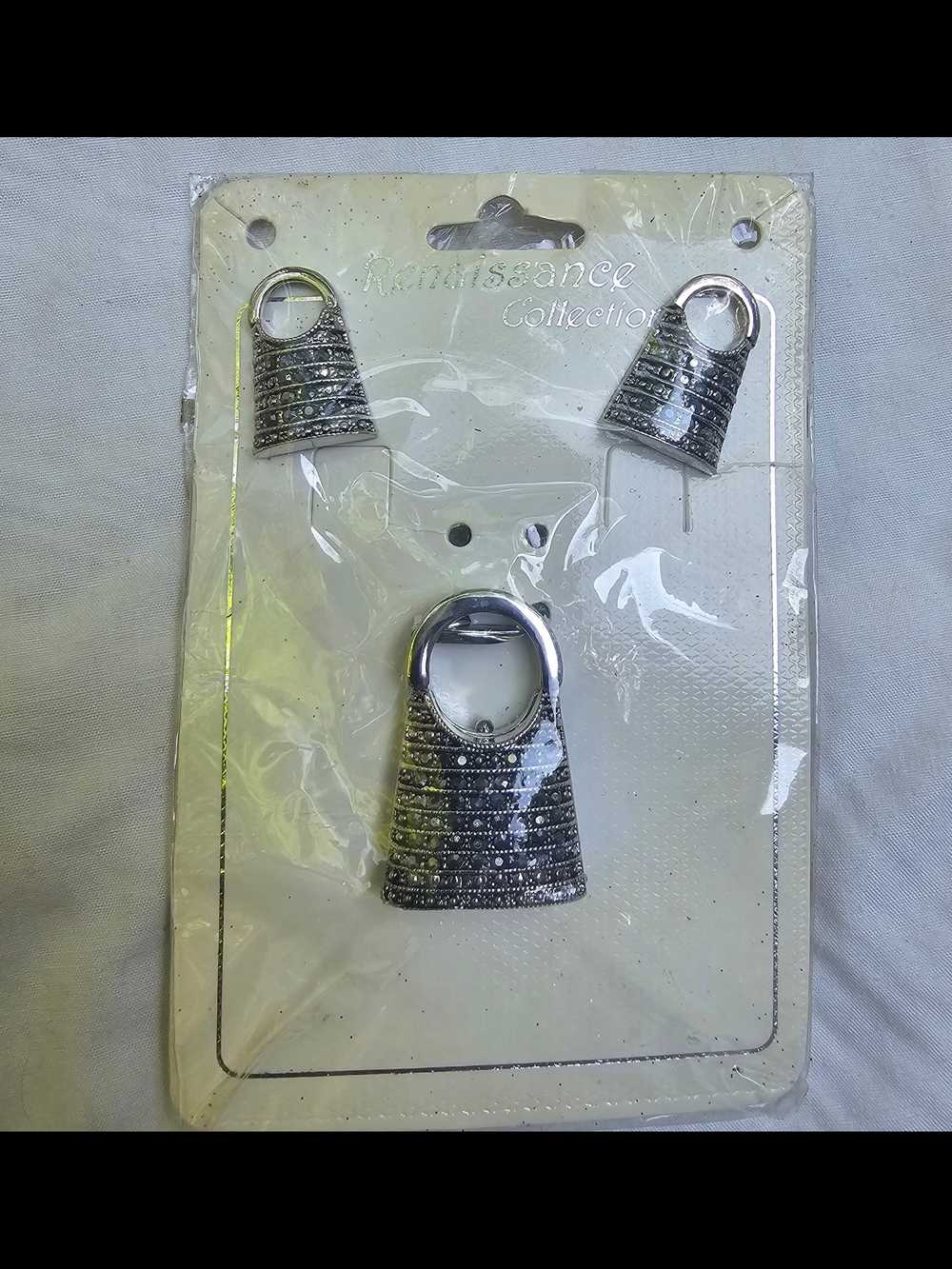 NWT Renaissance Collection Silver-Tone Clutch Bag Pendant & Earring Set